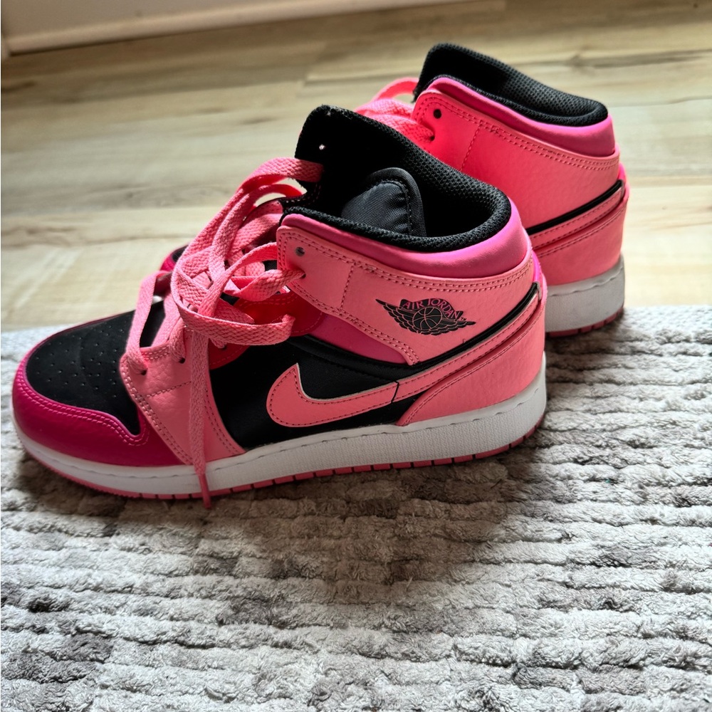 Kids Pink and Black Sneakers
